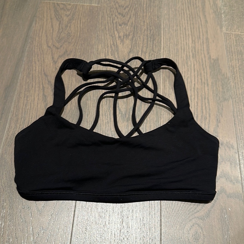 Lulu lemon sports bra